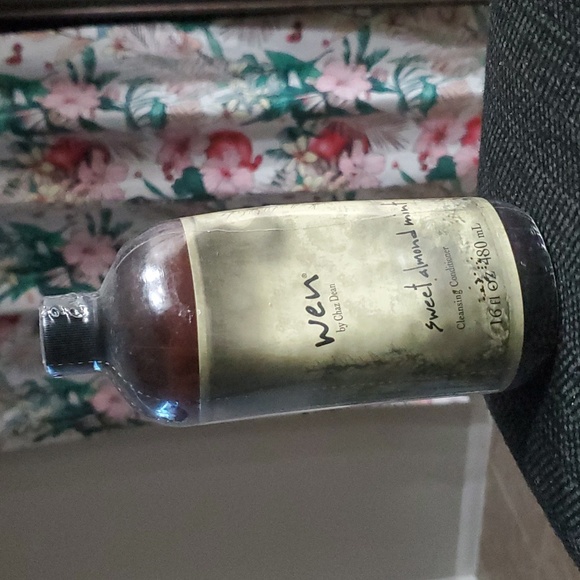 Wen by Chaz Dean Cleansing Hair Conditioner Almond Mint 16 oz. - Picture 2 of 2